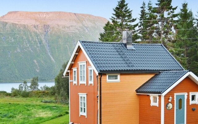 6 Person Holiday Home In Gullesfjord