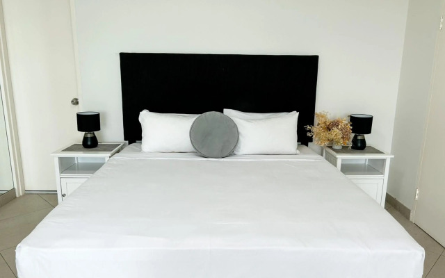 Stay at Hotel Steyne