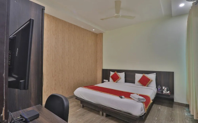 Hotel Aarya
