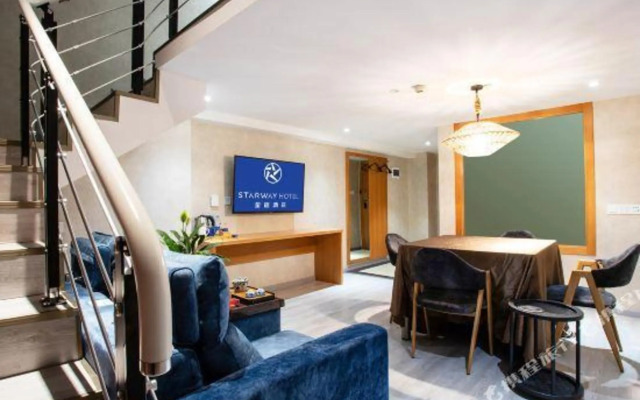 Starway Hotel (Kunming Xinguangfeng)