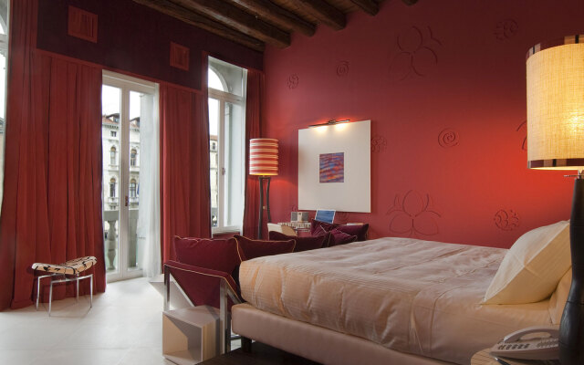 Sina Centurion Palace Hotel
