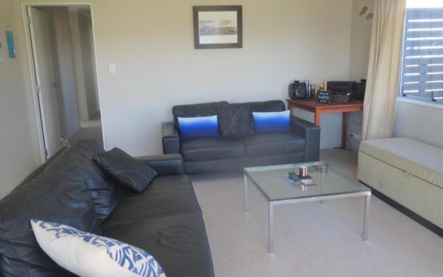 Hosts on the Coast Harbour Views