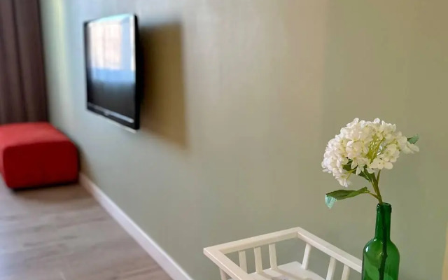 Апартаменты на улице Ады Лебедевой 47