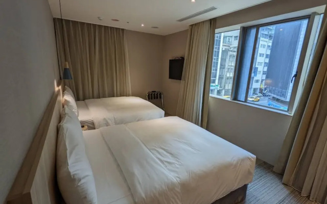 N hotel