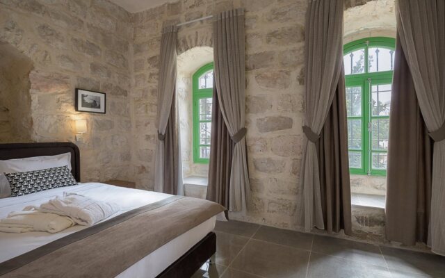 Malka Hotel