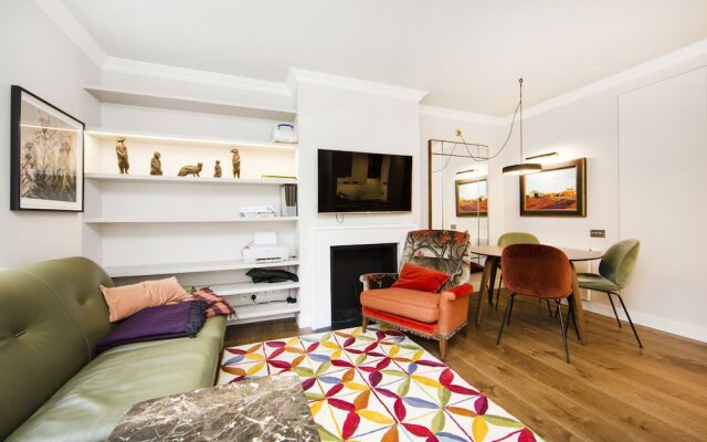 Super Convenient one bed Apartment With Terrace Just off Kensington High Street