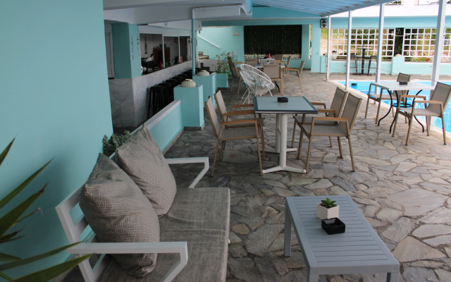 Tropicana Inn