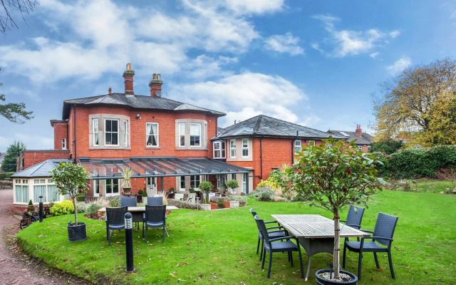 The Alexandra Court Hotel