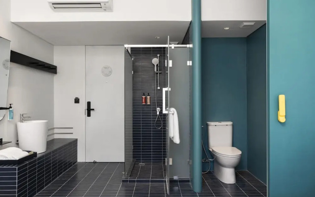 GO Hotel Sriracha at Central Si Racha