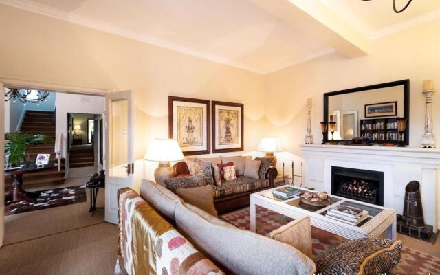 Fernwood Manor