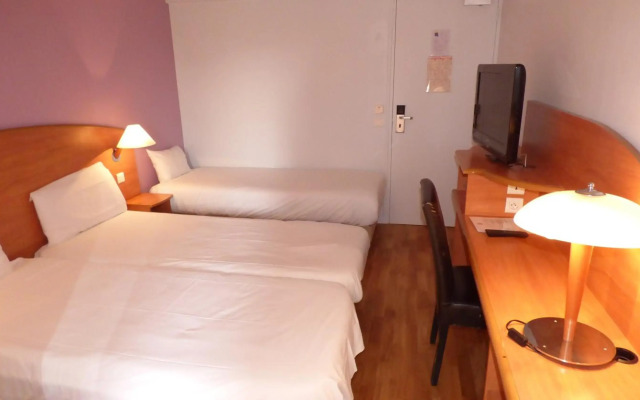 Central Hotel