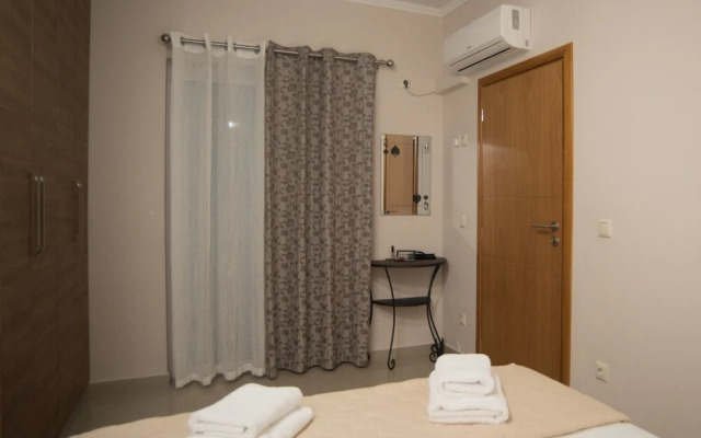Lefkas Vacation House