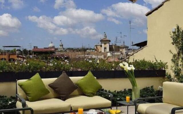 ItalyRents Historic Centre Apartment