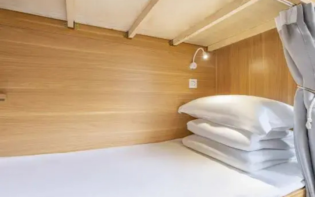 Dengba   Hostel