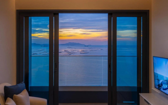 S. Sriracha Hotel and Residence