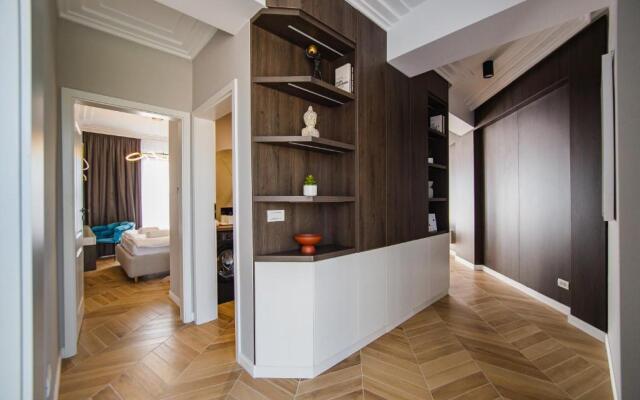 Exquisite Experience at EAS Residence