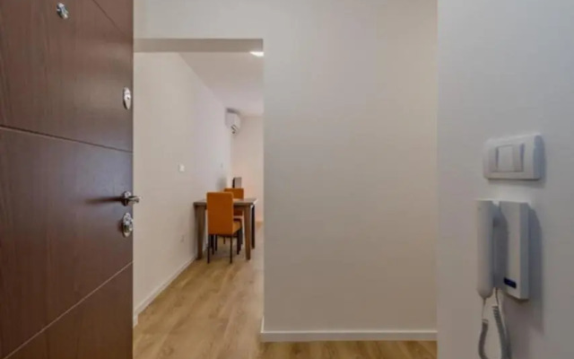M Apartments
