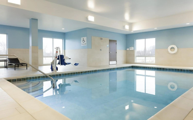 Holiday Inn Express and Suites Leesburg Historic District by IHG