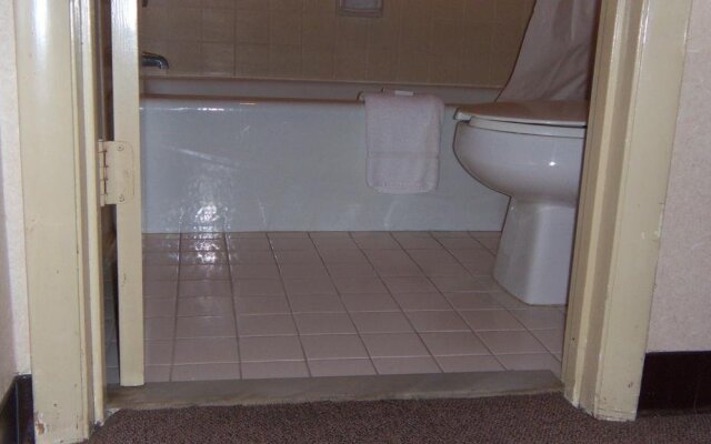Americas Best Value Inn - Williamsburg/Lightfoot Area