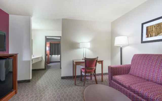 AmericInn by Wyndham Baldwin