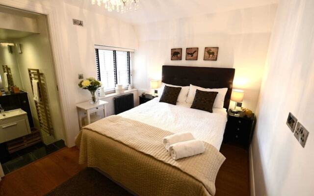 New Luxury 3bed/2bath Apartment - Covent Garden!!