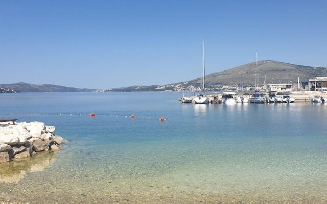 Eli - 150m From the Beach - A1
