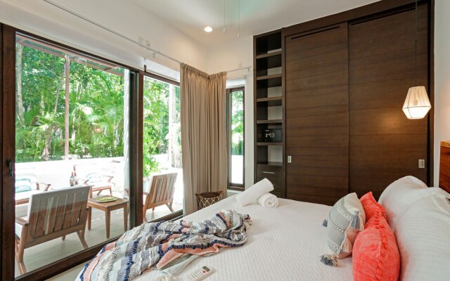 Marvellouse Town House, Terrace, Pool and Golf