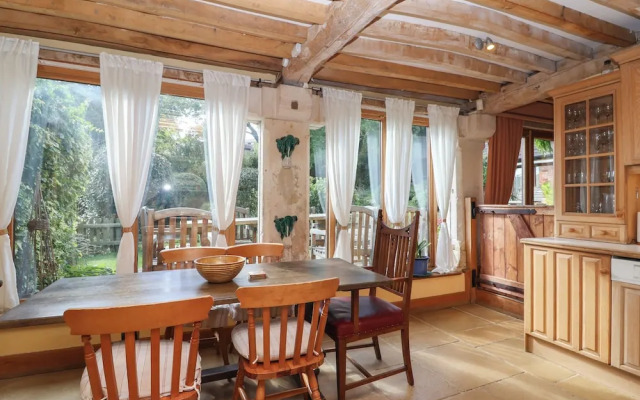 Highgrove Barn