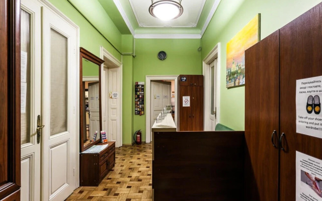 Leosphere Hostel