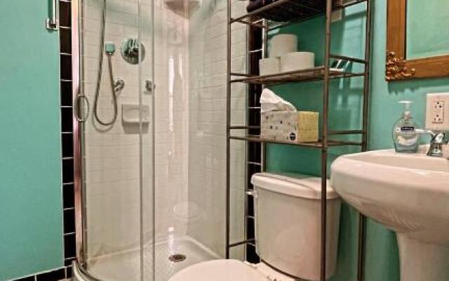 Point Breeze Guest House