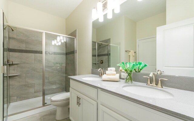 1670 Moonvalley Drive