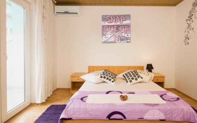 Apartment & Rooms Marigold