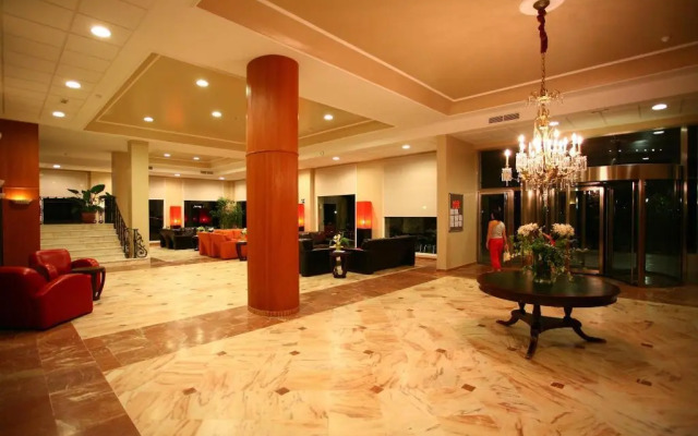 Gran Hotel Aqualange - Balneario de Alange