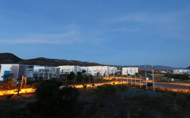 Lunja Village