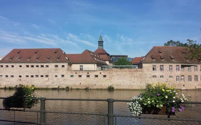 Héberges de L'ill Renaissance