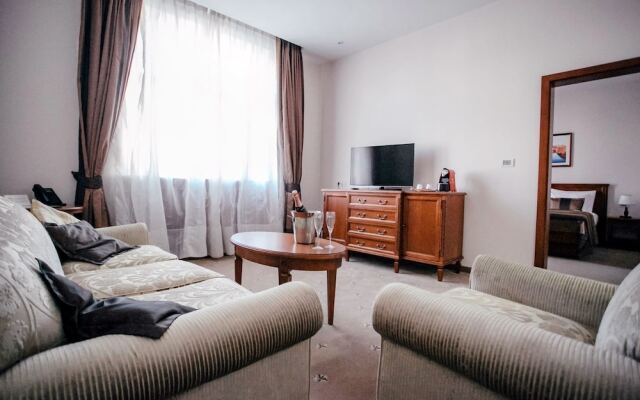 Hotel Stara Lika