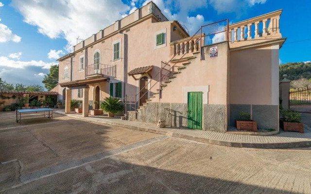 SON Alegre DE Bunyola