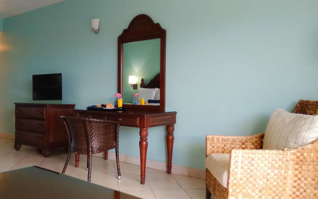 Trade Winds Hotel