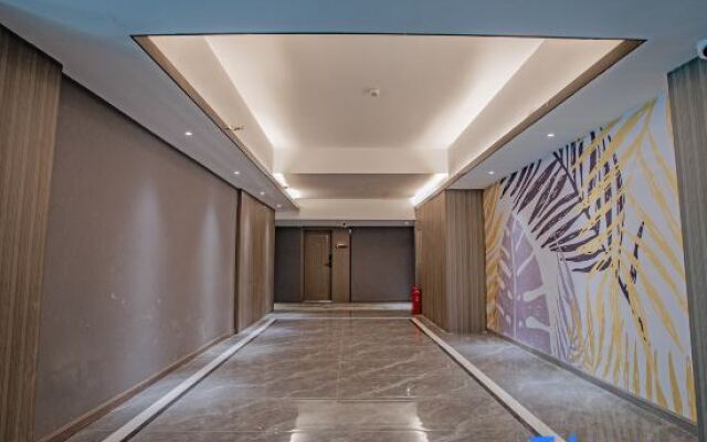 Tiancheng Hotel (Huaxi Biancheng Building)