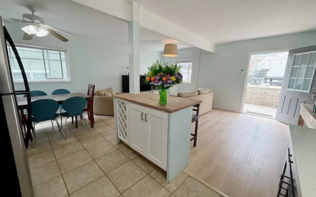 Charming 2BR Ocean Beach