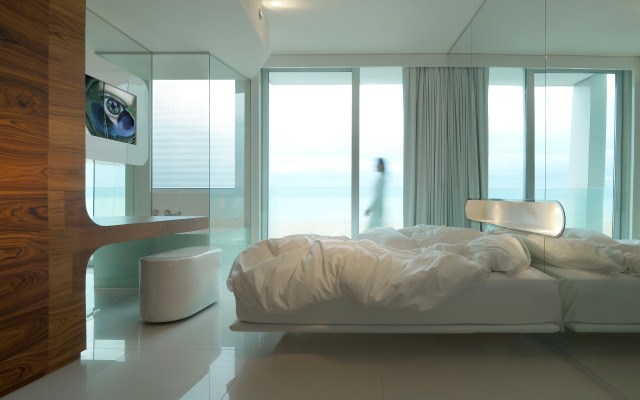 i-Suite Hotel
