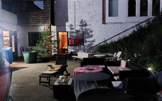 Ruhiges Keller Apartement