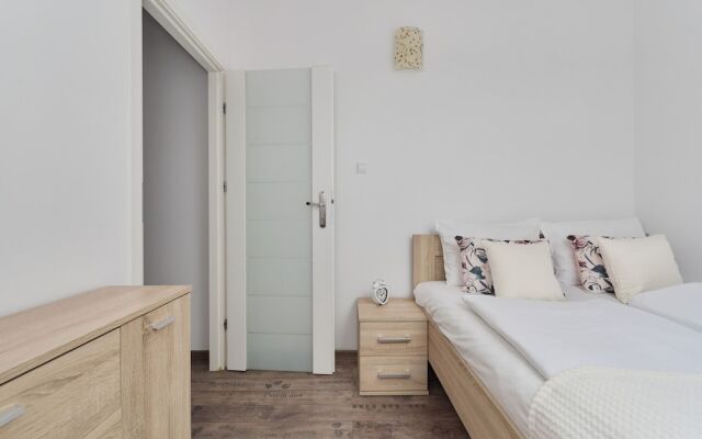 Semaforowa Apartment Wroclaw by Renters