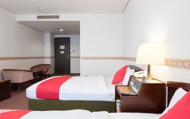 Oyo Hotel Toyama Joshi Koen