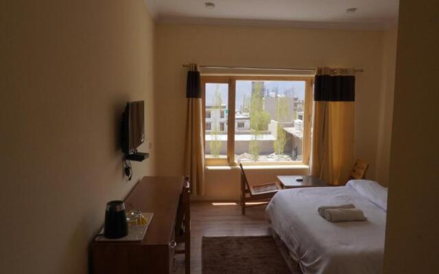 16 Arahat Guest House