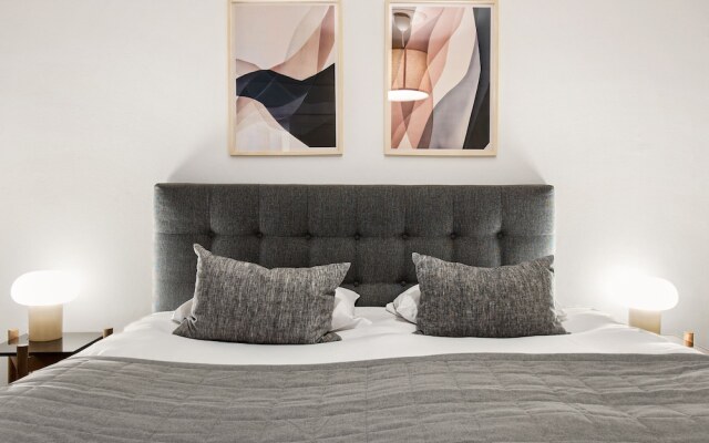 Gorgeuos Three-bedroom Apartment in Historical Copenhagen