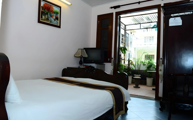 Sweet Family Guest House – Guest Rooms – Hanoi