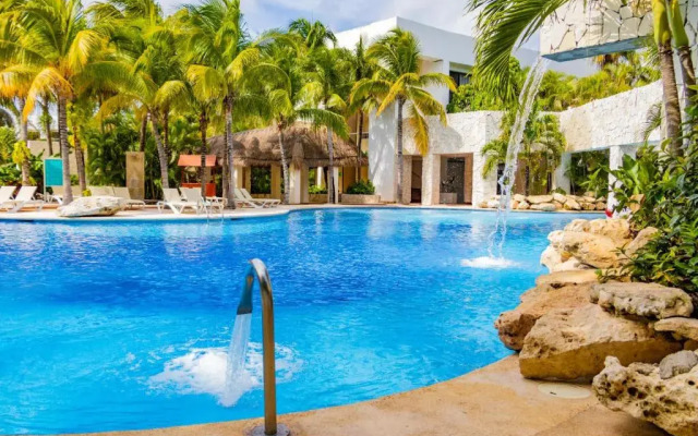 The Sens Riviera By Oasis