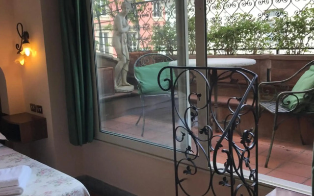 Hotel Okapi