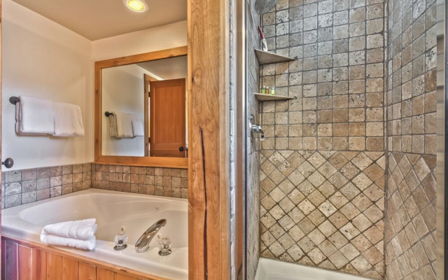 Deer Valley Portico Place